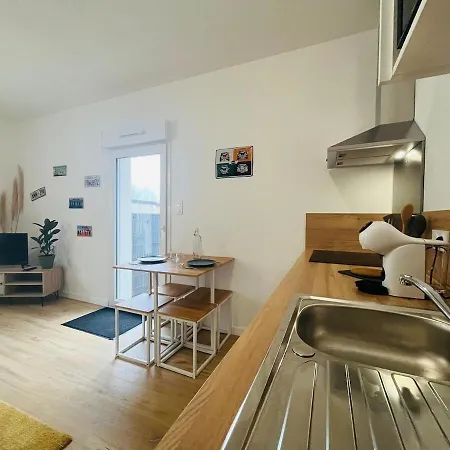 Casa Diderot - *