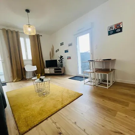 Casa Diderot - *